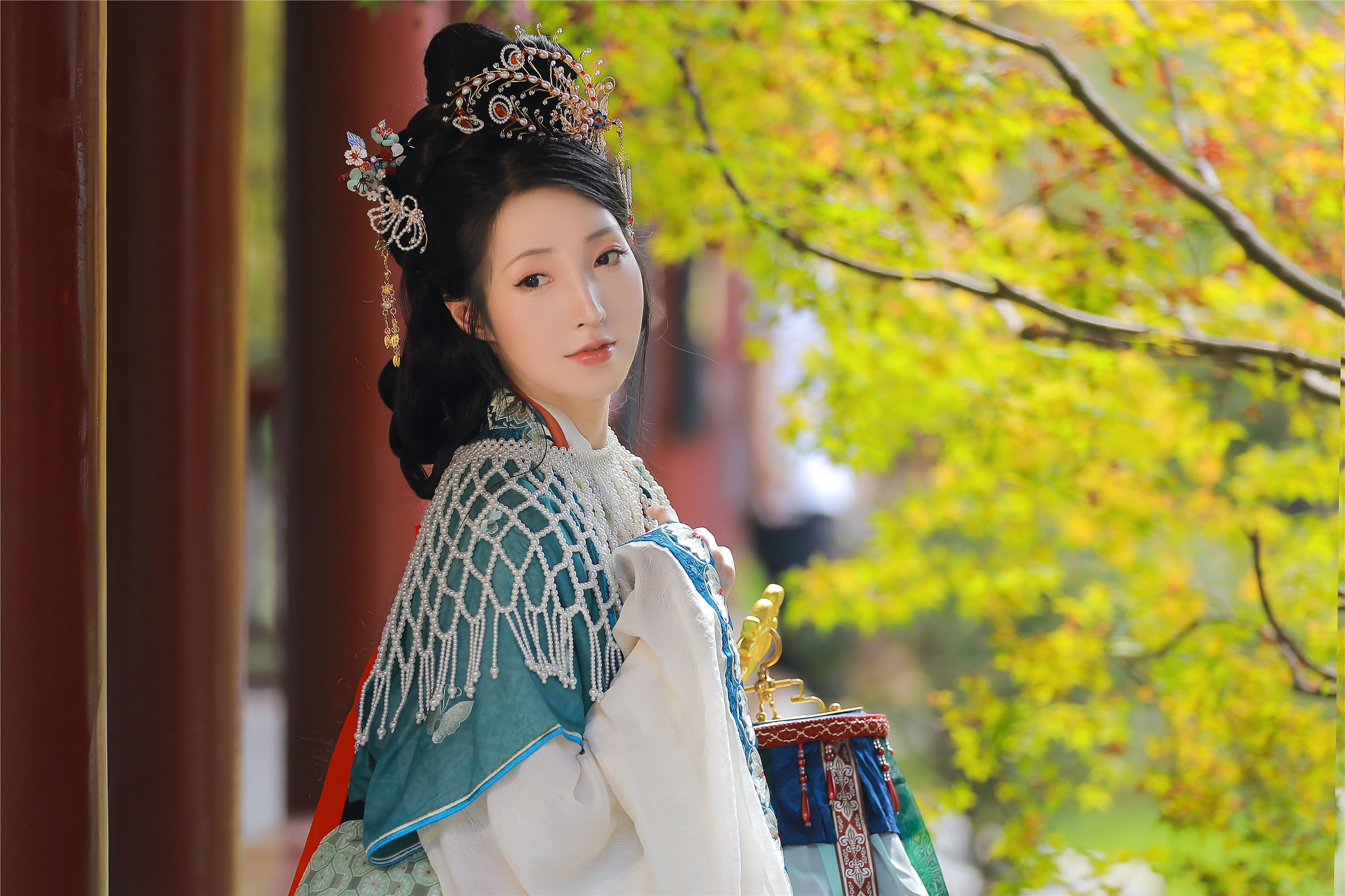 YITUYU艺图语 2025.01.30 秋风起 李猜